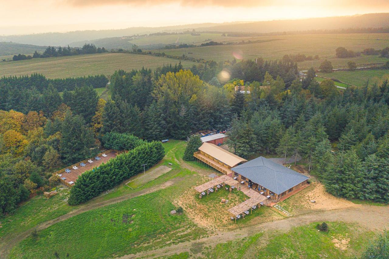 Domaine De La Vitarelle Glamping Villaniere Экстерьер фото