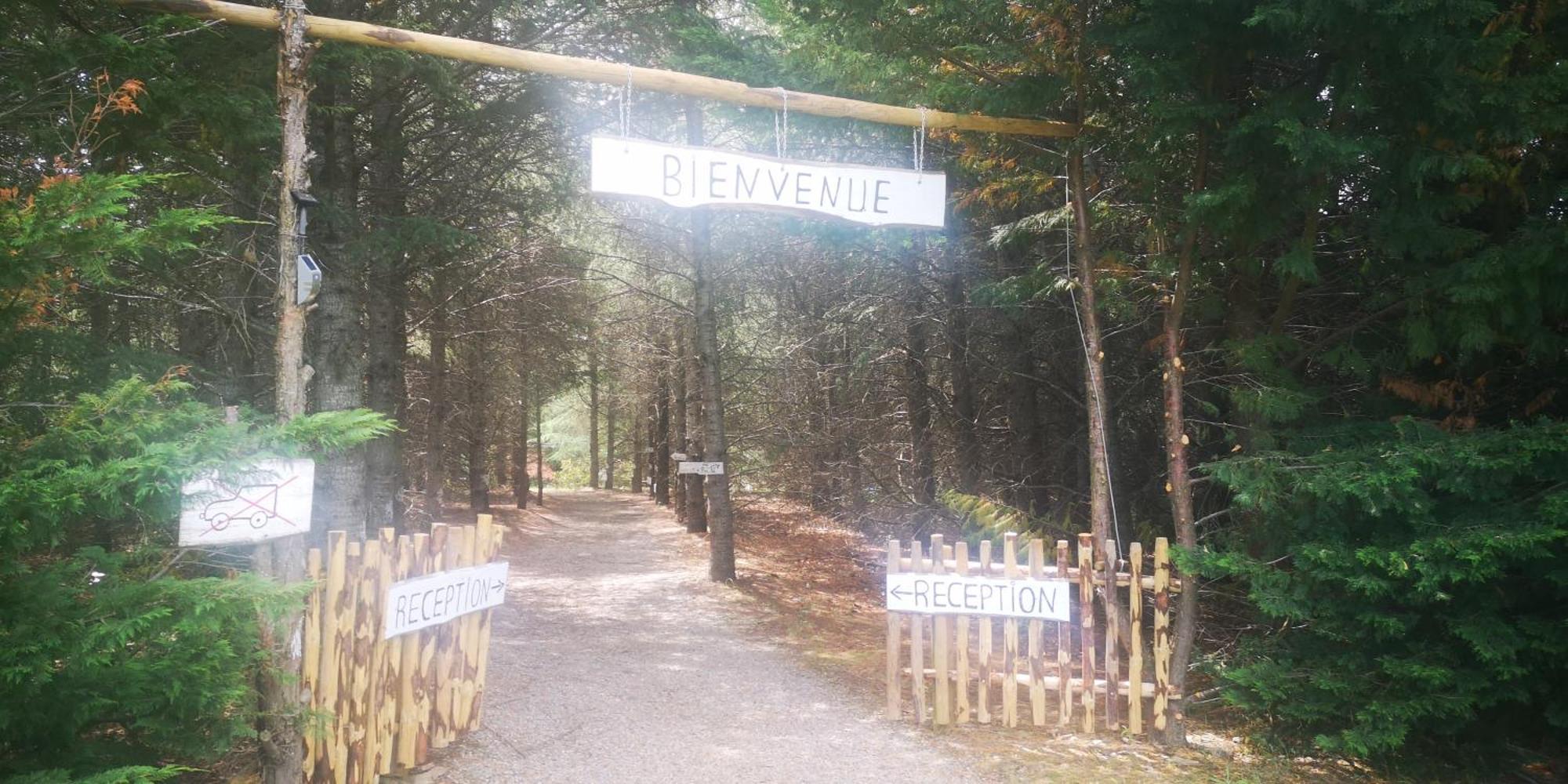 Domaine De La Vitarelle Glamping Villaniere Экстерьер фото